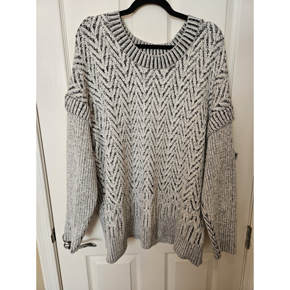 NWT DKNY Jeans Black White Knit Long Sleeve Chevron Zig Zag Pattern Sweater, +3X